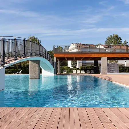 Διαμέρισμα Lovely Flat With Shared Pool And Solarum