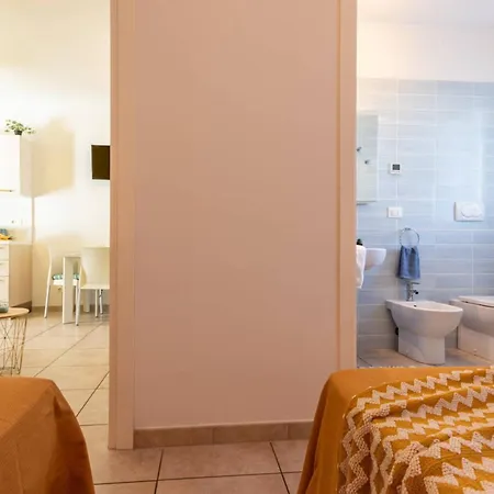 Appartamento Lovely Ground-floor With Fenced Garden