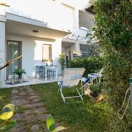 Lovely Flat With Shared Pool And Solarum Διαμέρισμα Μπιμπιόνε