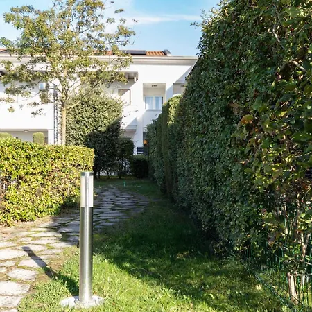 Lovely Ground-floor With Fenced Garden Appartamento *