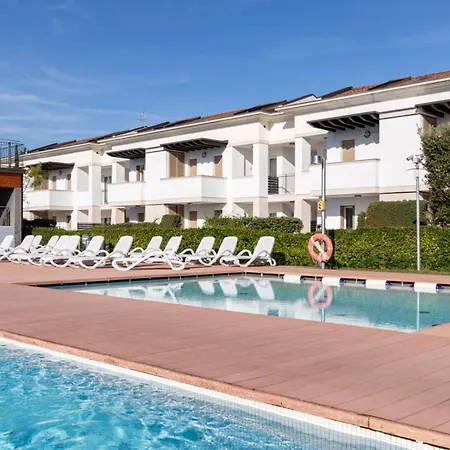 Lovely Flat With Shared Pool And Solarum Διαμέρισμα Μπιμπιόνε