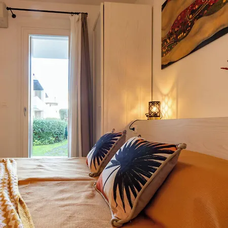 Lovely Flat With Shared Pool And Solarum Διαμέρισμα Μπιμπιόνε