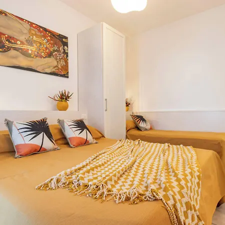 Lovely Flat With Shared Pool And Solarum Διαμέρισμα