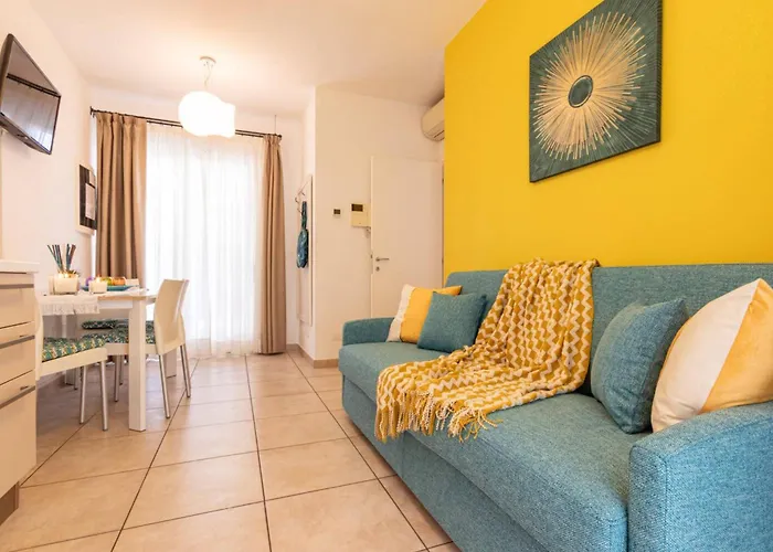 Lovely Ground-floor With Fenced Garden *