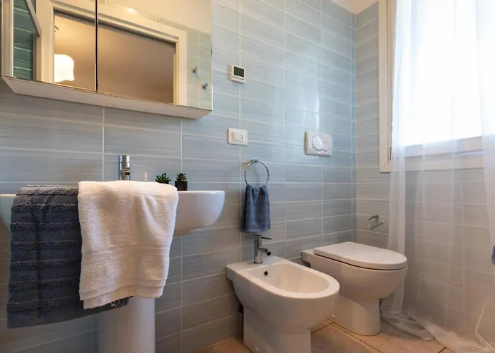 Appartement Lovely Ground-floor With Fenced Garden *