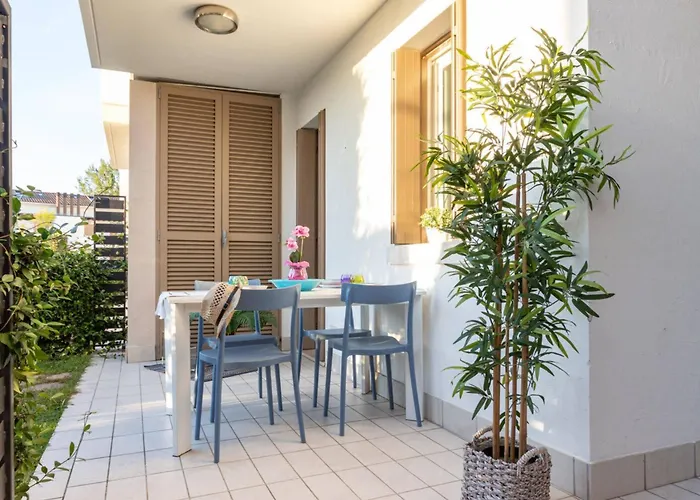 Appartement Lovely Ground-floor With Fenced Garden *