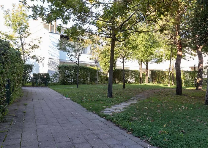 Lovely Ground-floor With Fenced Garden Bibione